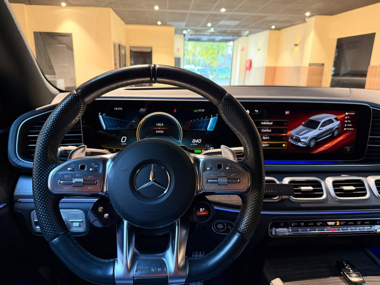 Vehicle Image 28