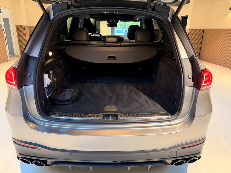 Vehicle Image 32