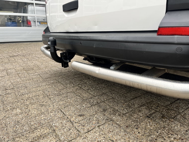 Vehicle Image 38