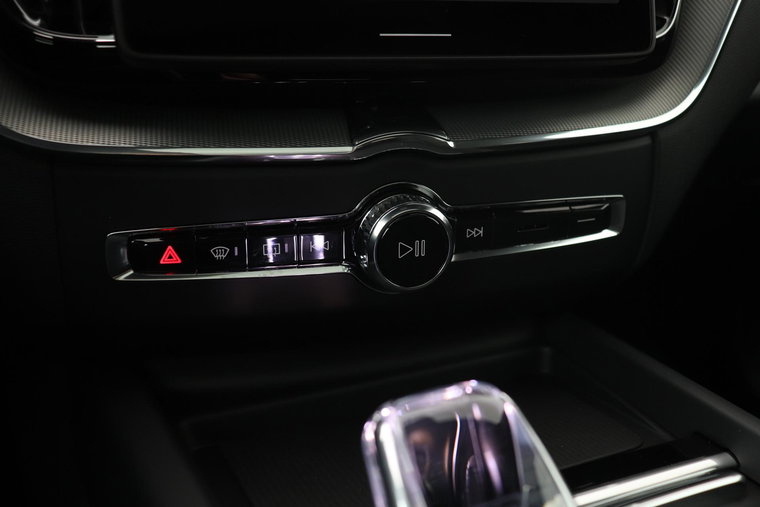 Vehicle Image 39