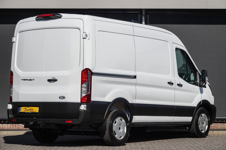 Vehicle Image 38