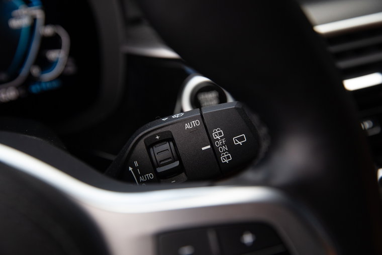 Vehicle Image 24