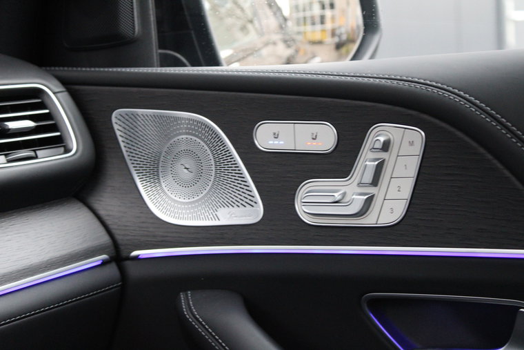 Vehicle Image 36