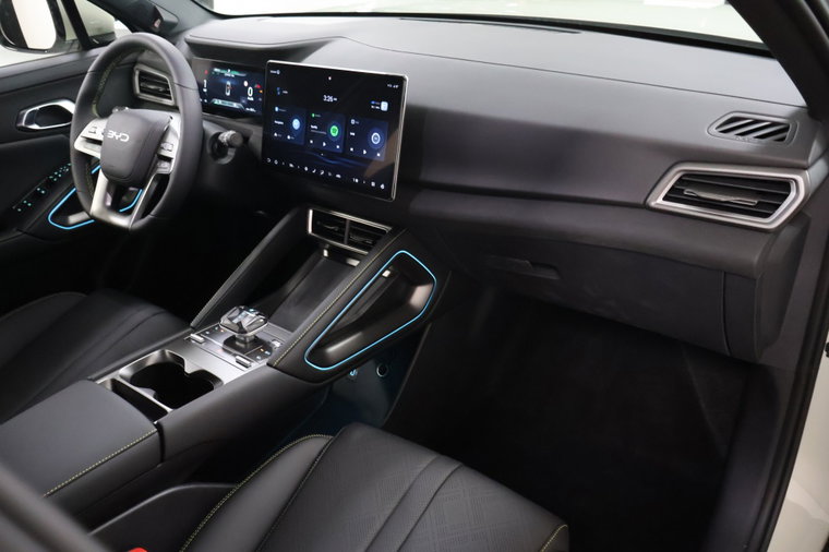 Vehicle Image 8