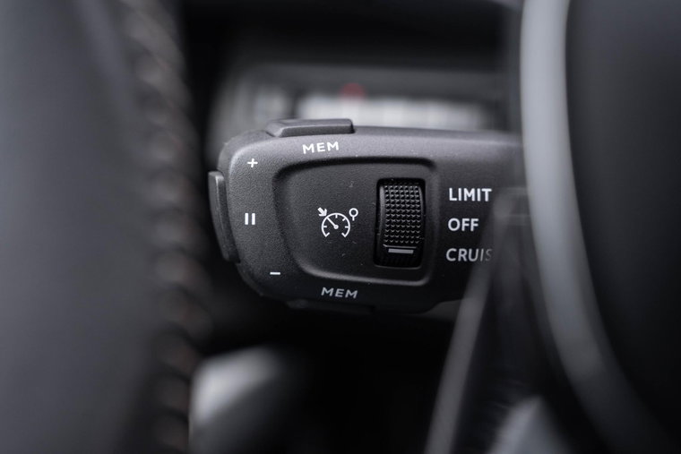 Vehicle Image 27