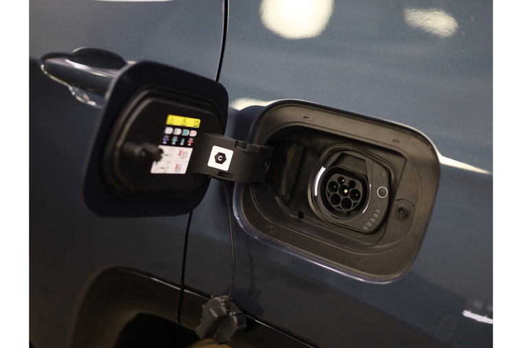 Vehicle Image 9