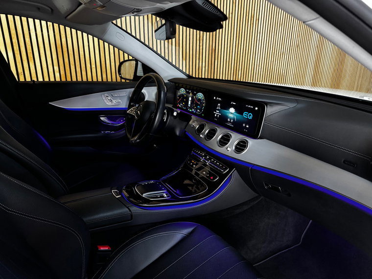 Vehicle Image 45