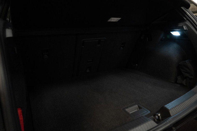 Vehicle Image 48