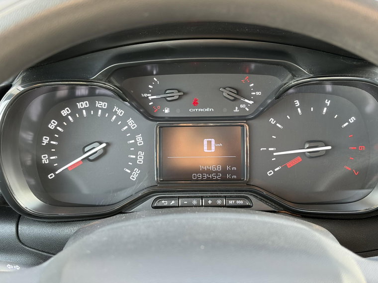 Vehicle Image 24
