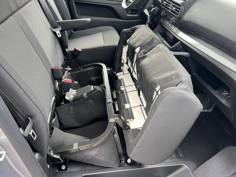 Vehicle Image 31