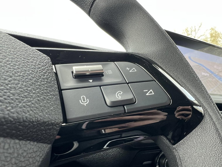 Vehicle Image 39