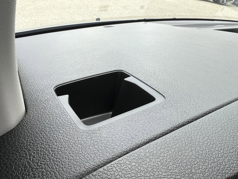 Vehicle Image 56