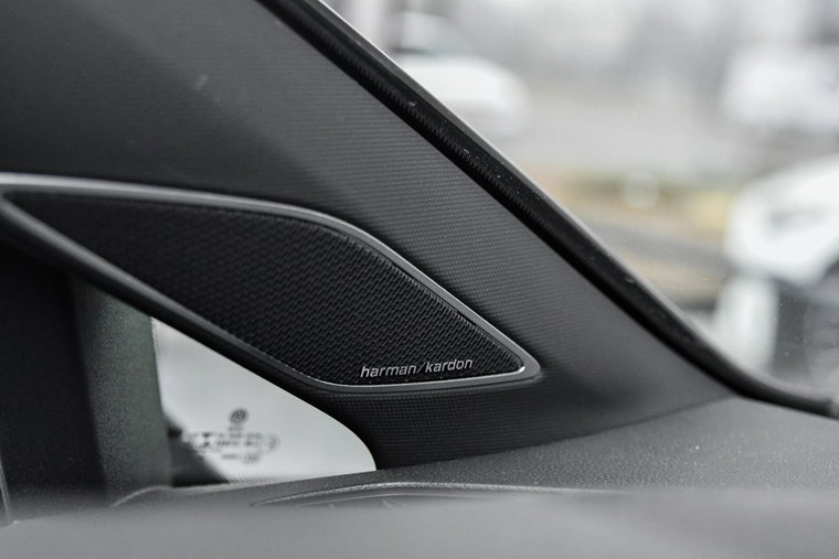 Vehicle Image 21