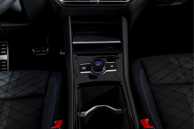 Vehicle Image 31