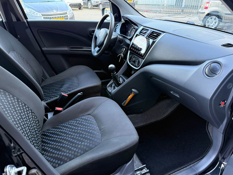 Vehicle Image 23