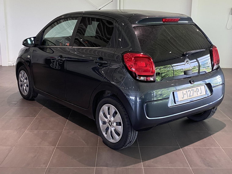 Vehicle Image 8