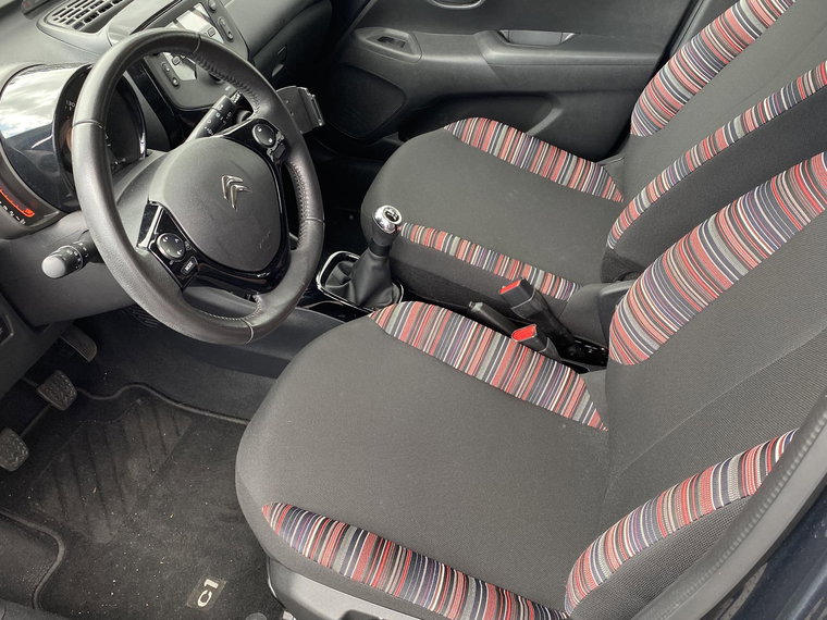 Vehicle Image 11