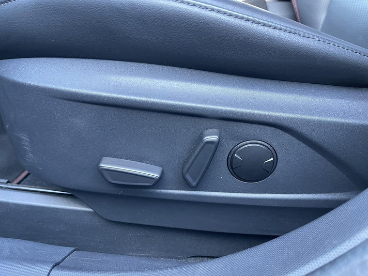 Vehicle Image 27