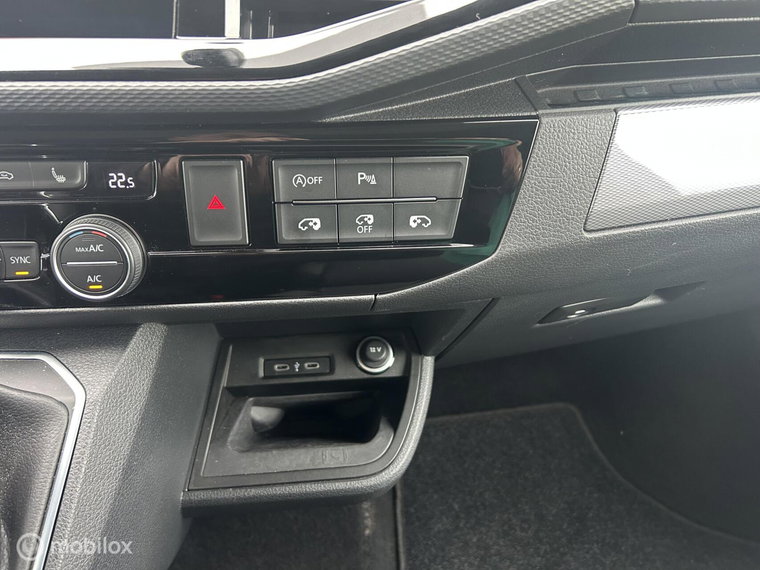 Vehicle Image 27