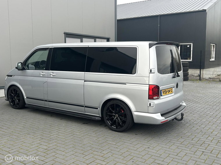 Vehicle Image 38