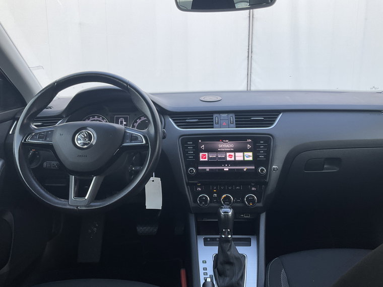 Vehicle Image 23