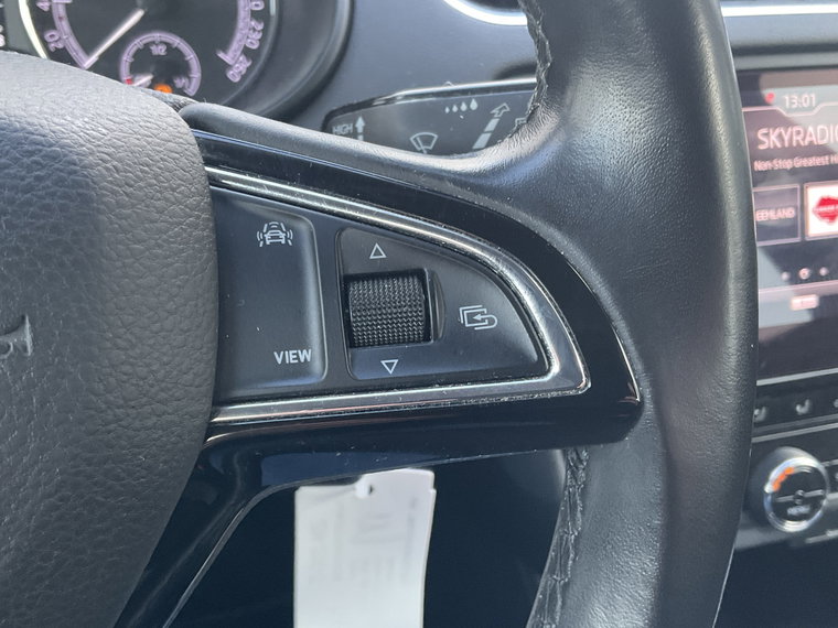 Vehicle Image 28