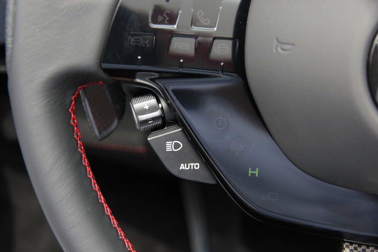 Vehicle Image 33