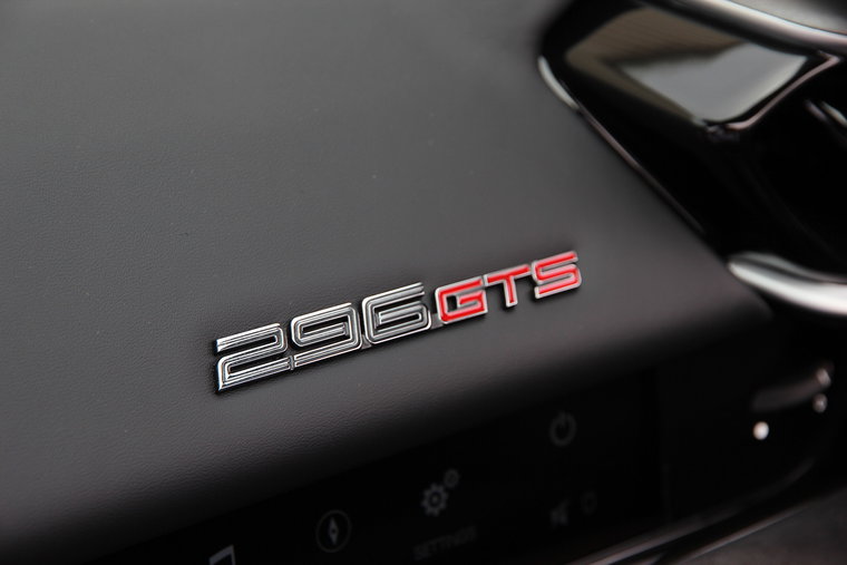 Vehicle Image 38