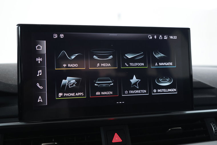 Vehicle Image 16
