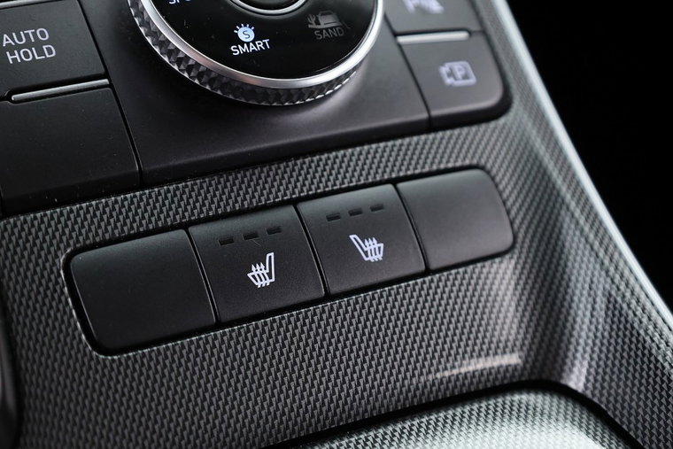 Vehicle Image 22