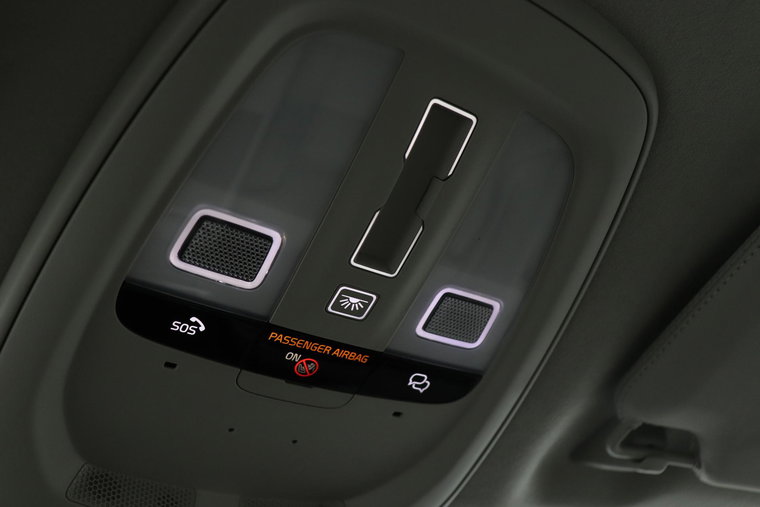 Vehicle Image 35