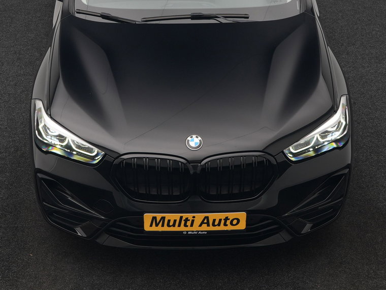 Vehicle Image 35