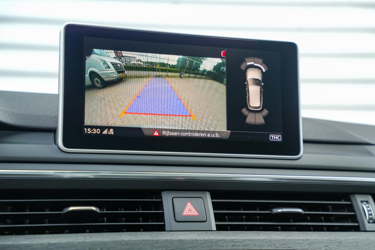 Vehicle Image 19