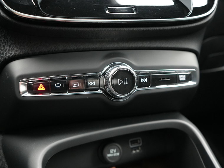 Vehicle Image 48