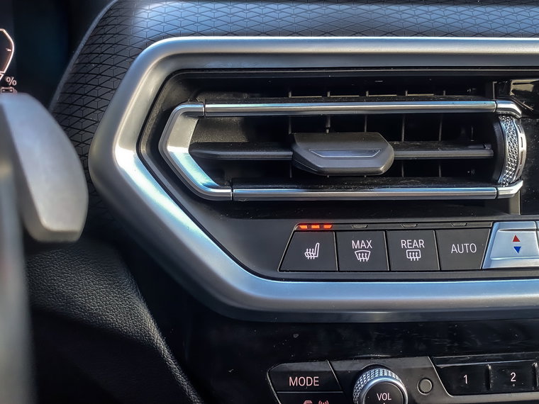 Vehicle Image 60