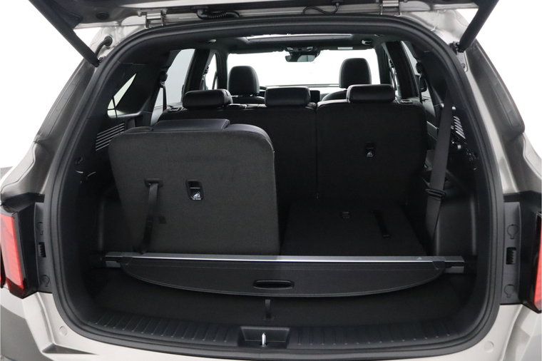 Vehicle Image 32