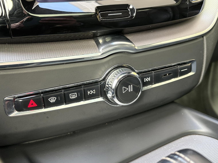 Vehicle Image 39