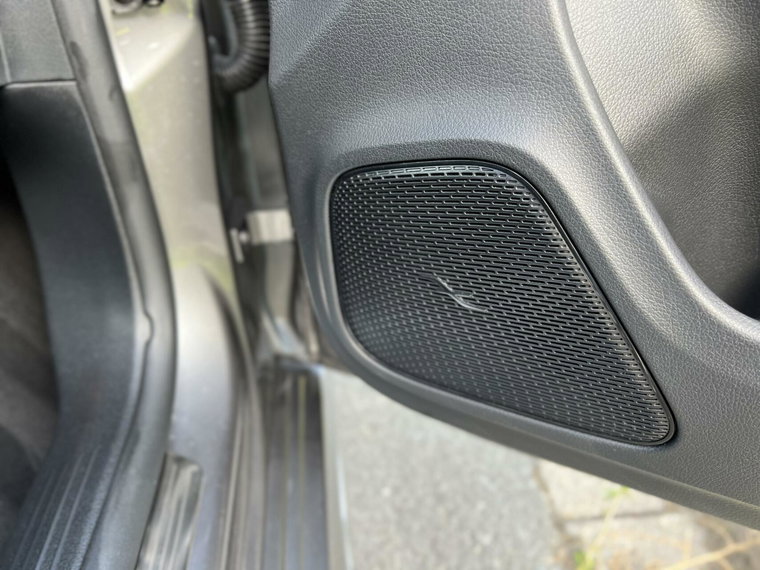 Vehicle Image 27