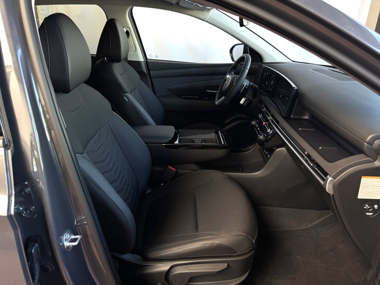 Vehicle Image 33
