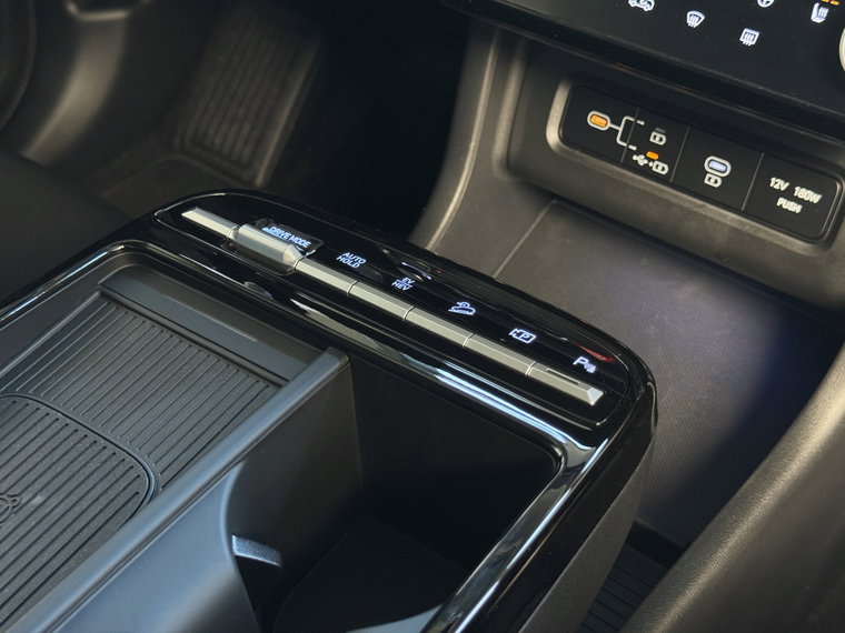 Vehicle Image 40