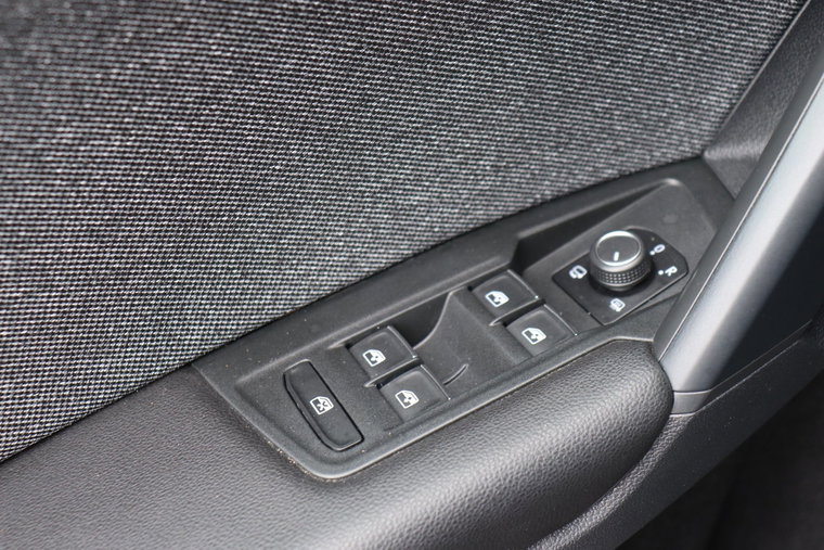 Vehicle Image 27