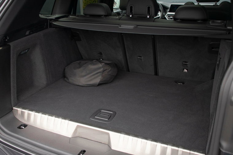 Vehicle Image 47