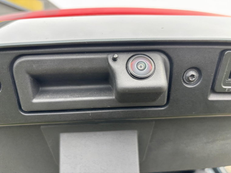 Vehicle Image 33