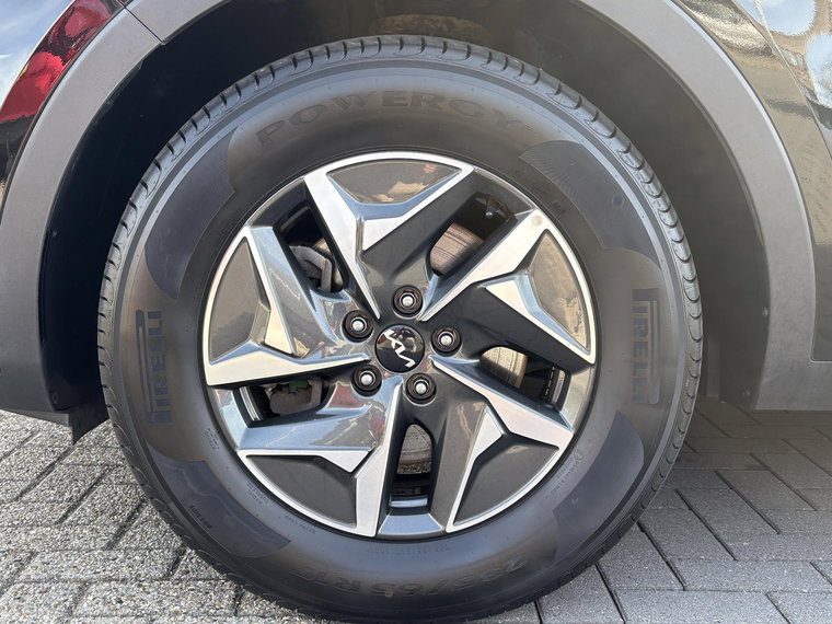 Vehicle Image 40