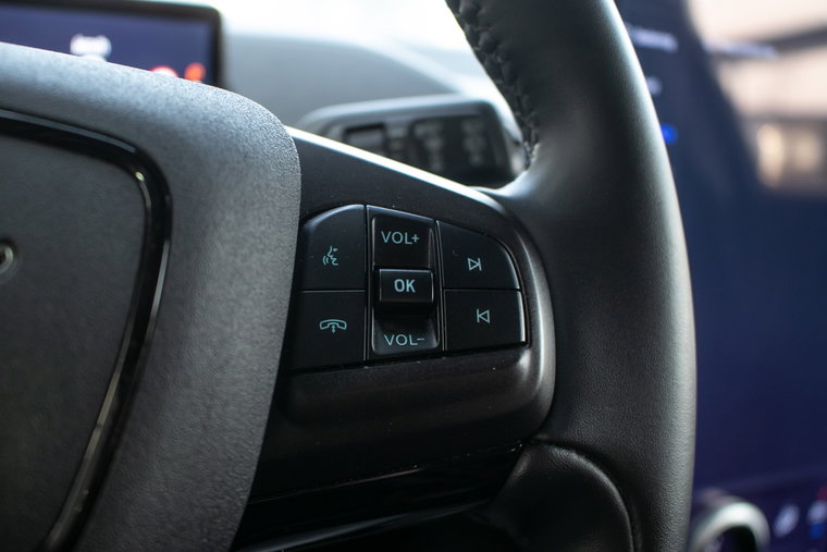 Vehicle Image 45
