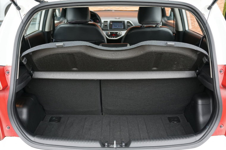 Vehicle Image 11