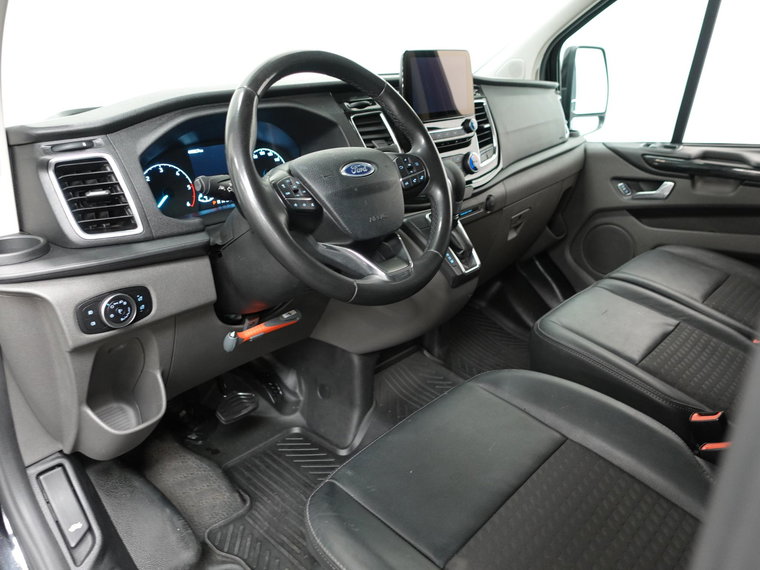 Vehicle Image 12