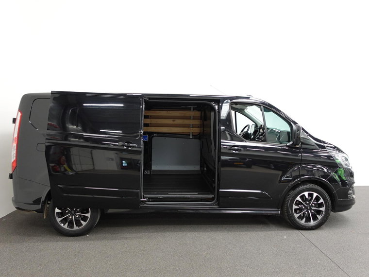 Vehicle Image 35