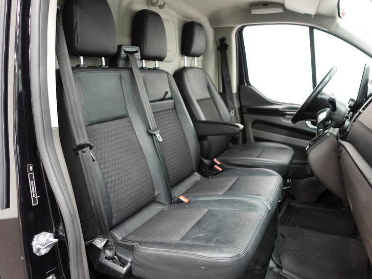 Vehicle Image 36