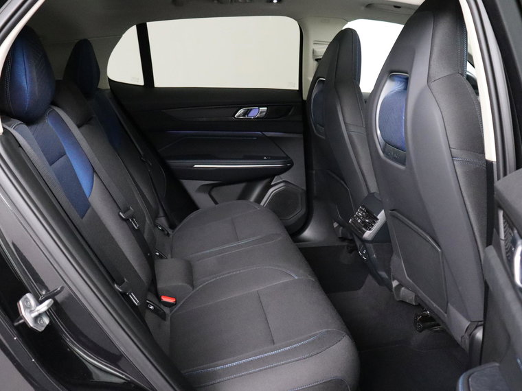 Vehicle Image 33